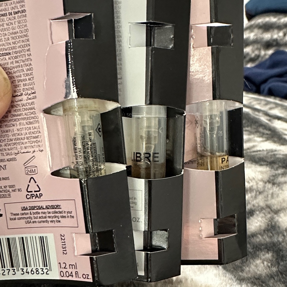 Yves Saint Laurent Mon Paris & Libre Mini Fragrance Trio - Pink, White, Gold - Picture 3 of 5